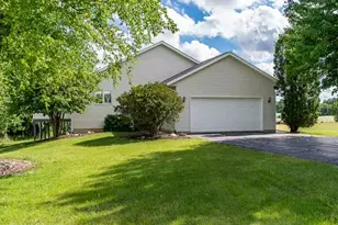 186 Lake Summerset Rd, Davis, IL 61019 - Photo 1