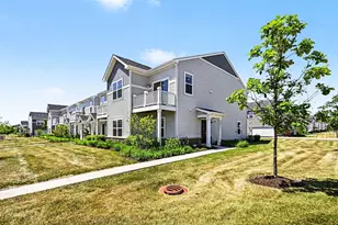 4271 Chelsea Mnr Cir, Aurora, IL 60504 - Photo 1