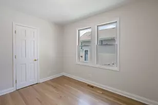 125 Burton St, Grayslake, IL 60030 - Photo 8