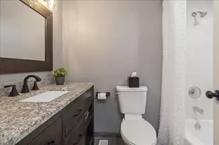 15601 Bramblewood Rd, Oak Forest, IL 60452 - Photo 22