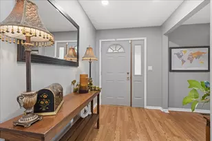15601 Bramblewood Rd, Oak Forest, IL 60452 - Photo 4