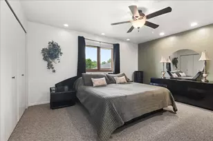 15601 Bramblewood Rd, Oak Forest, IL 60452 - Photo 18