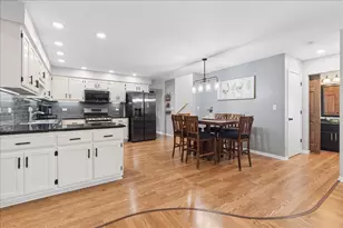 15601 Bramblewood Rd, Oak Forest, IL 60452 - Photo 12