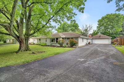 16246 S McGrath Drive, Plainfield, IL 60586 - Photo 2