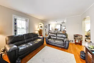 5141 N Octavia Ave, Harwood Heights, IL 60706 - Photo 6