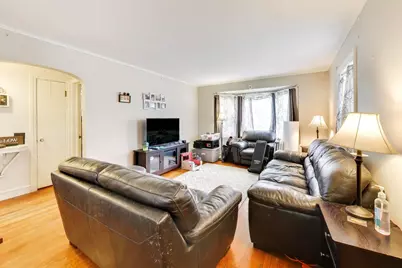 5141 N Octavia Avenue, Harwood Heights, IL 60706 - Photo 4