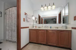 619 Yardley Ln, Hoffman Estates, IL 60192 - Photo 16