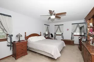 619 Yardley Ln, Hoffman Estates, IL 60192 - Photo 14