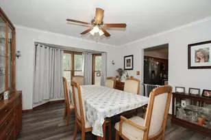 619 Yardley Ln, Hoffman Estates, IL 60192 - Photo 4