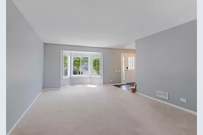 1371 E Braymore Circle, Naperville, IL 60564 - Photo 6