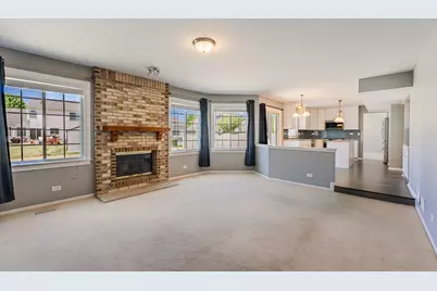 1371 E Braymore Circle, Naperville, IL 60564 - Photo 12