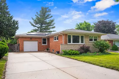 513 S William Street, Mount Prospect, IL 60056 - Photo 1
