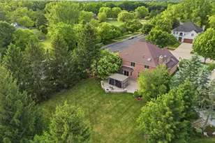 2501 Muirfield Ct, Saint Charles, IL 60174 - Photo 6
