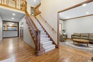 2501 Muirfield Ct, Saint Charles, IL 60174 - Photo 8