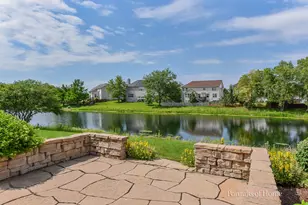 832 Colchester Dr, Oswego, IL 60543 - Photo 2