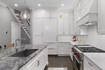 1306 W Byron Street, Chicago, IL 60613 - Photo 10