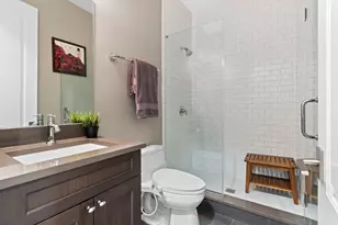 1306 W Byron St, Chicago, IL 60613 - Photo 36