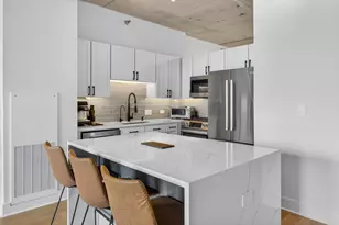 720 N Larrabee St, Chicago, IL 60654 - Photo 12
