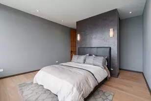 175 E Delaware Pl, Chicago, IL 60611 - Photo 38