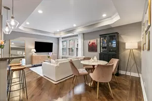 524 W Cornelia Ave, Chicago, IL 60657 - Photo 10