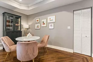 524 W Cornelia Ave, Chicago, IL 60657 - Photo 8