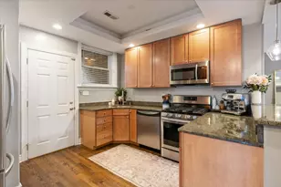 524 W Cornelia Ave, Chicago, IL 60657 - Photo 12