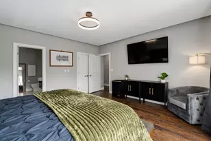 3559 W Montrose Ave, Chicago, IL 60618 - Photo 10