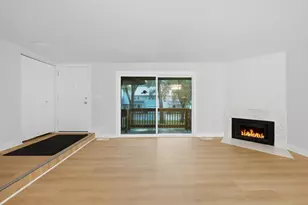 19409 Oakwood Ave, Country Club Hills, IL 60478 - Photo 2