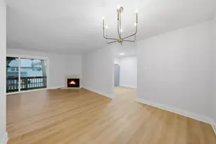 19409 Oakwood Ave, Country Club Hills, IL 60478 - Photo 6