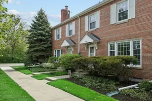 310 Jackson Ave, Glencoe, IL 60022 - Photo 2