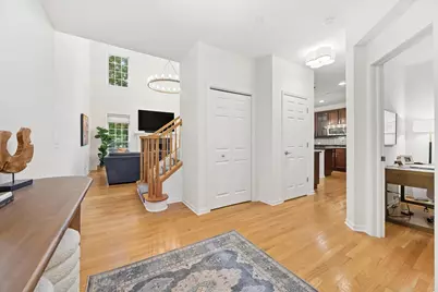 1047 Hickory Drive, Western Springs, IL 60558 - Photo 2