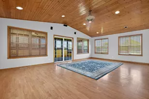 513 Pembroke Rd SW, Poplar Grove, IL 61065 - Photo 8