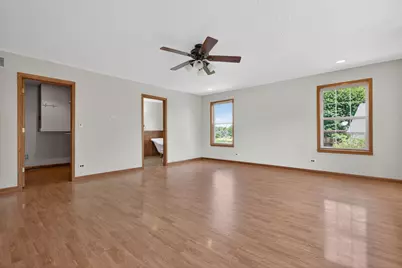 513 Pembroke Road SW, Poplar Grove, IL 61065 - Photo 10