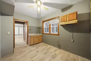 7537 S Phillips Ave, Chicago, IL 60649 - Photo 28