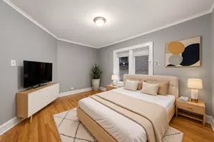 7537 S Phillips Ave, Chicago, IL 60649 - Photo 16