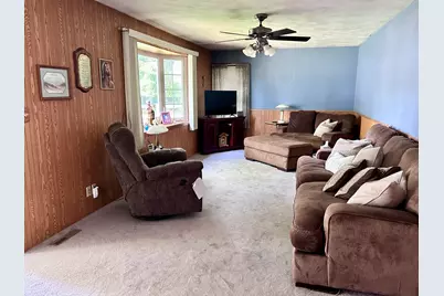 4 Geneske Court, Streator, IL 61364 - Photo 2