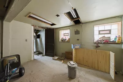 830 N Drake Avenue, Chicago, IL 60651 - Photo 40