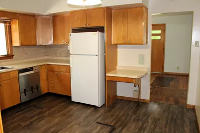 426 S Clinton Street, Clifton, IL 61727 - Photo 8