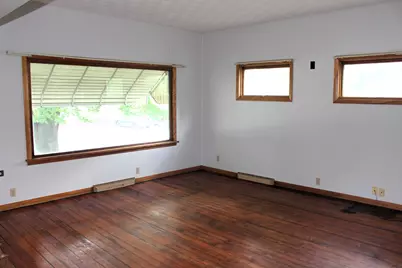 426 S Clinton Street, Clifton, IL 61727 - Photo 16