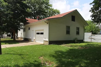 426 S Clinton Street, Clifton, IL 61727 - Photo 4