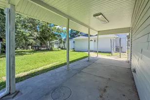 911 Forrest St, Danville, IL 61832 - Photo 34