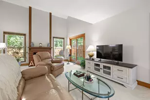 261 Sutton Ct, Bloomingdale, IL 60108 - Photo 8
