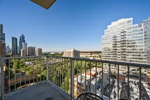 1600 S Indiana Ave, Chicago, IL 60616 - Photo 20