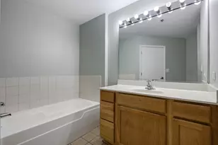 1600 S Indiana Ave, Chicago, IL 60616 - Photo 12