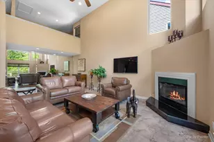 16820 W Serranda Dr, Libertyville, IL 60048 - Photo 12