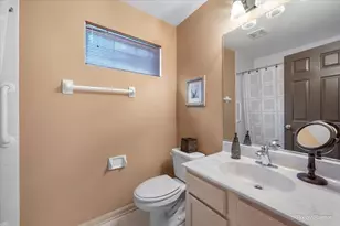 16820 W Serranda Dr, Libertyville, IL 60048 - Photo 28