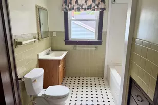 1515 7th St, Peru, IL 61354 - Photo 8