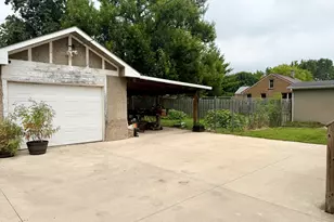 1515 7th St, Peru, IL 61354 - Photo 14