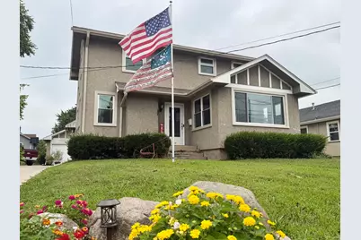 1515 7th Street, Peru, IL 61354 - Photo 1