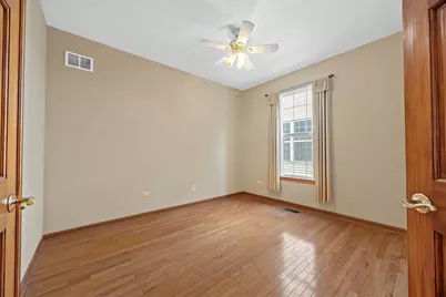 21254 Montclare Lake Drive, Crest Hill, IL 60403 - Photo 16